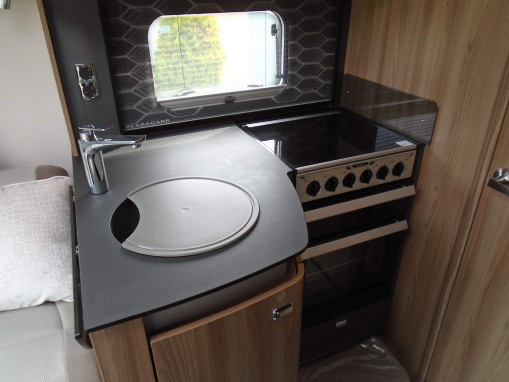 Bessacarr 574 Lounge