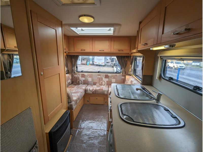 Elddis Autoquest 120