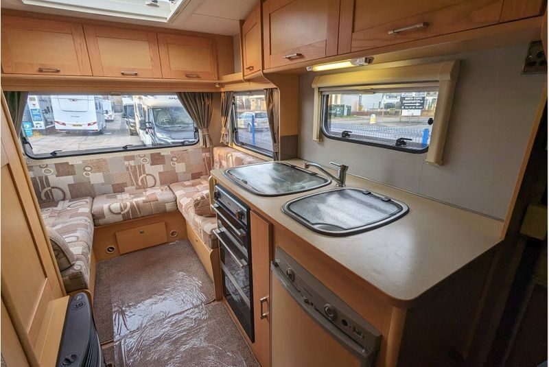Elddis Autoquest 120