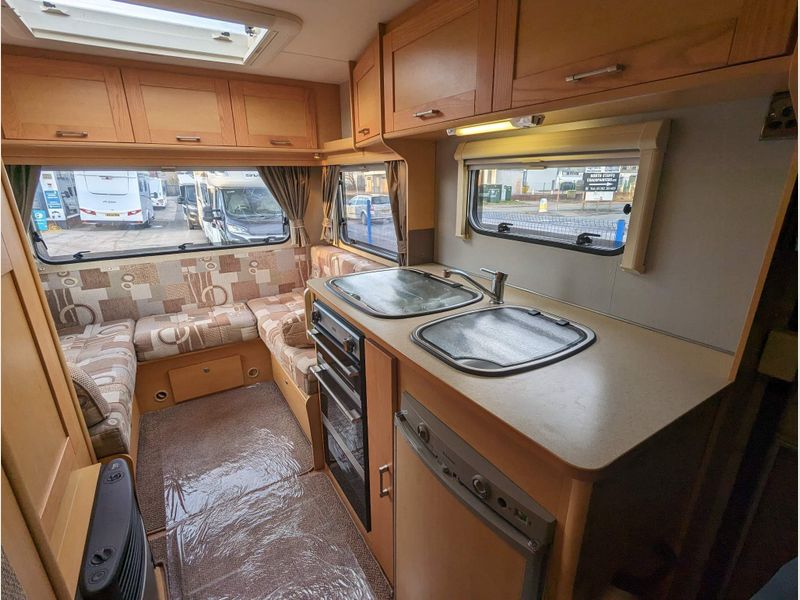 Elddis Autoquest 120