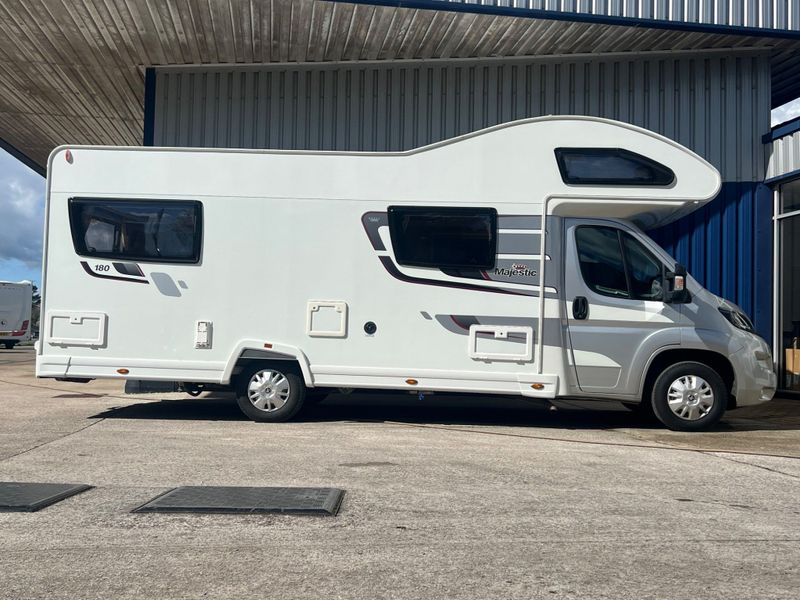 Elddis Majestic 180