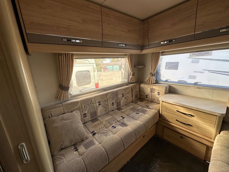 Elddis Majestic 180