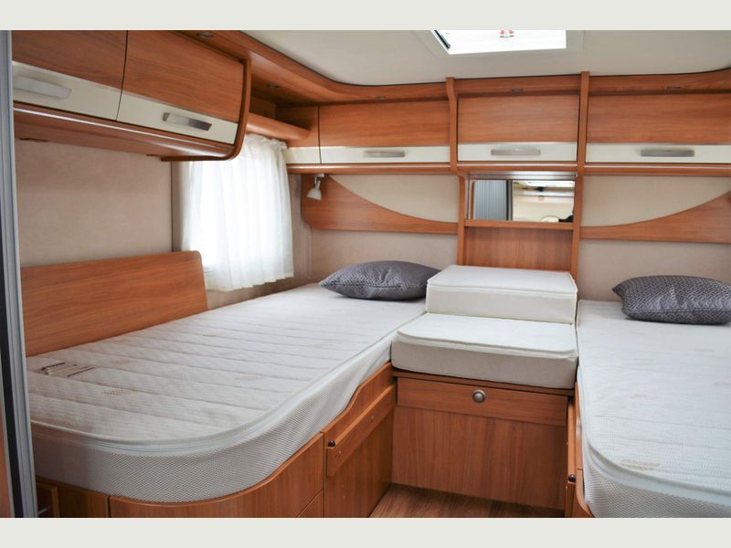 Hymer B678