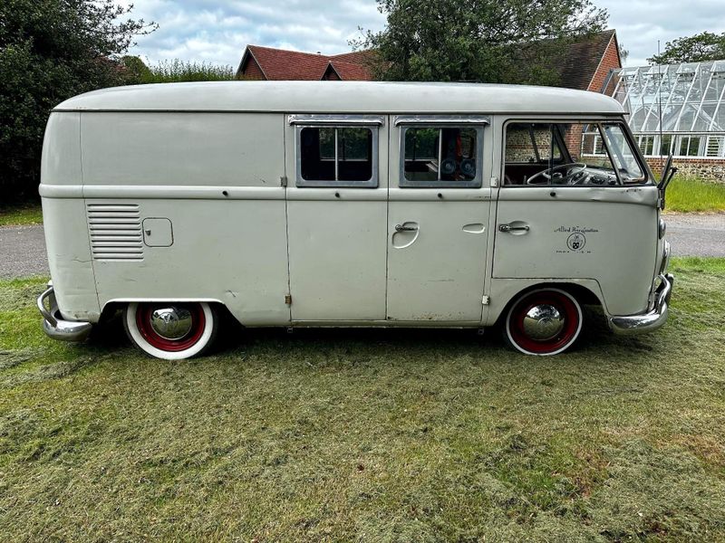 Volkswagen T2 Campervan