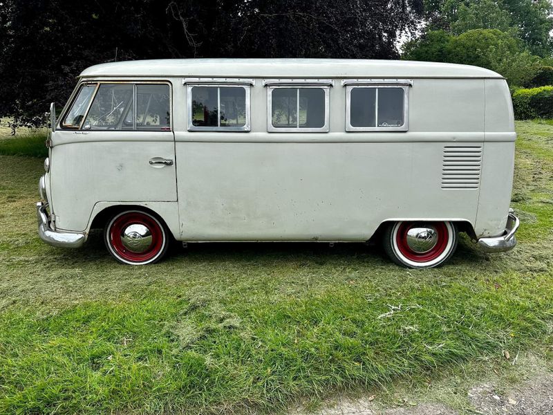 Volkswagen T2 Campervan