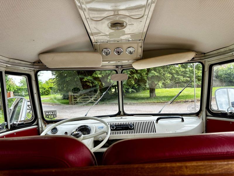 Volkswagen T2 Campervan