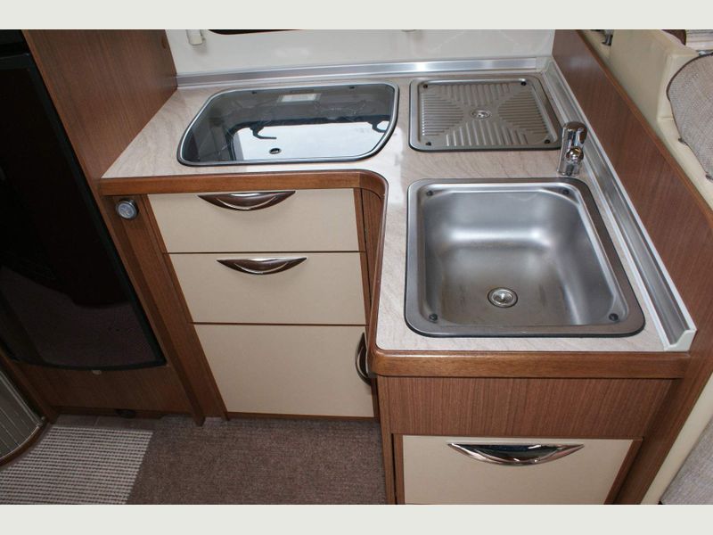 Burstner Ixeo Plus 726G