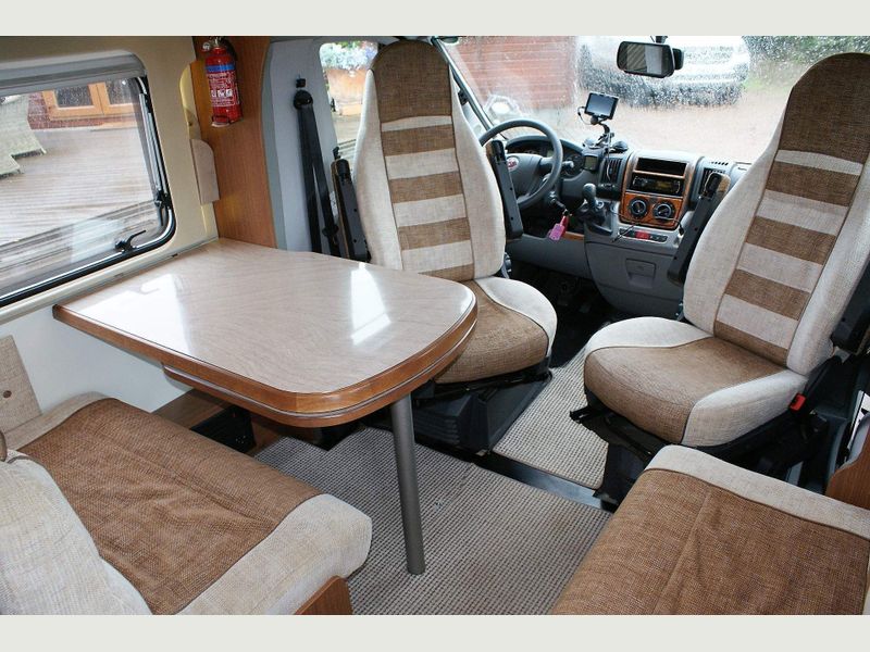 Burstner Ixeo Plus 726G