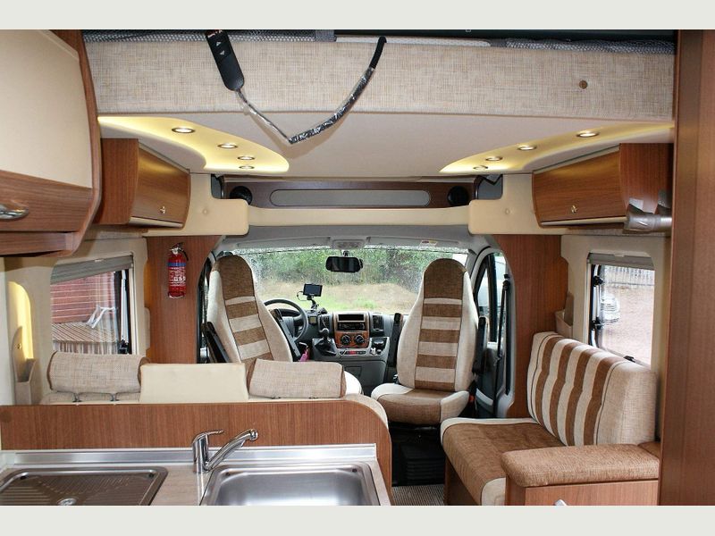 Burstner Ixeo Plus 726G