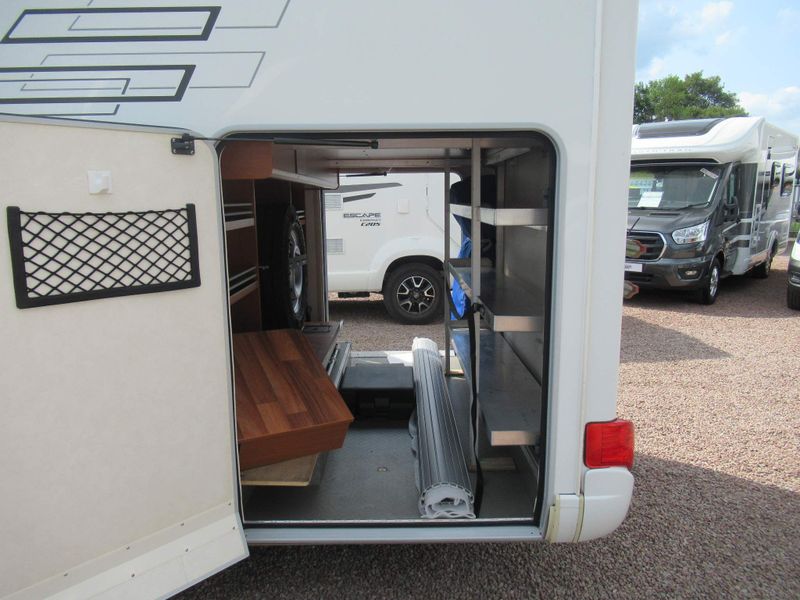 Hymer B594