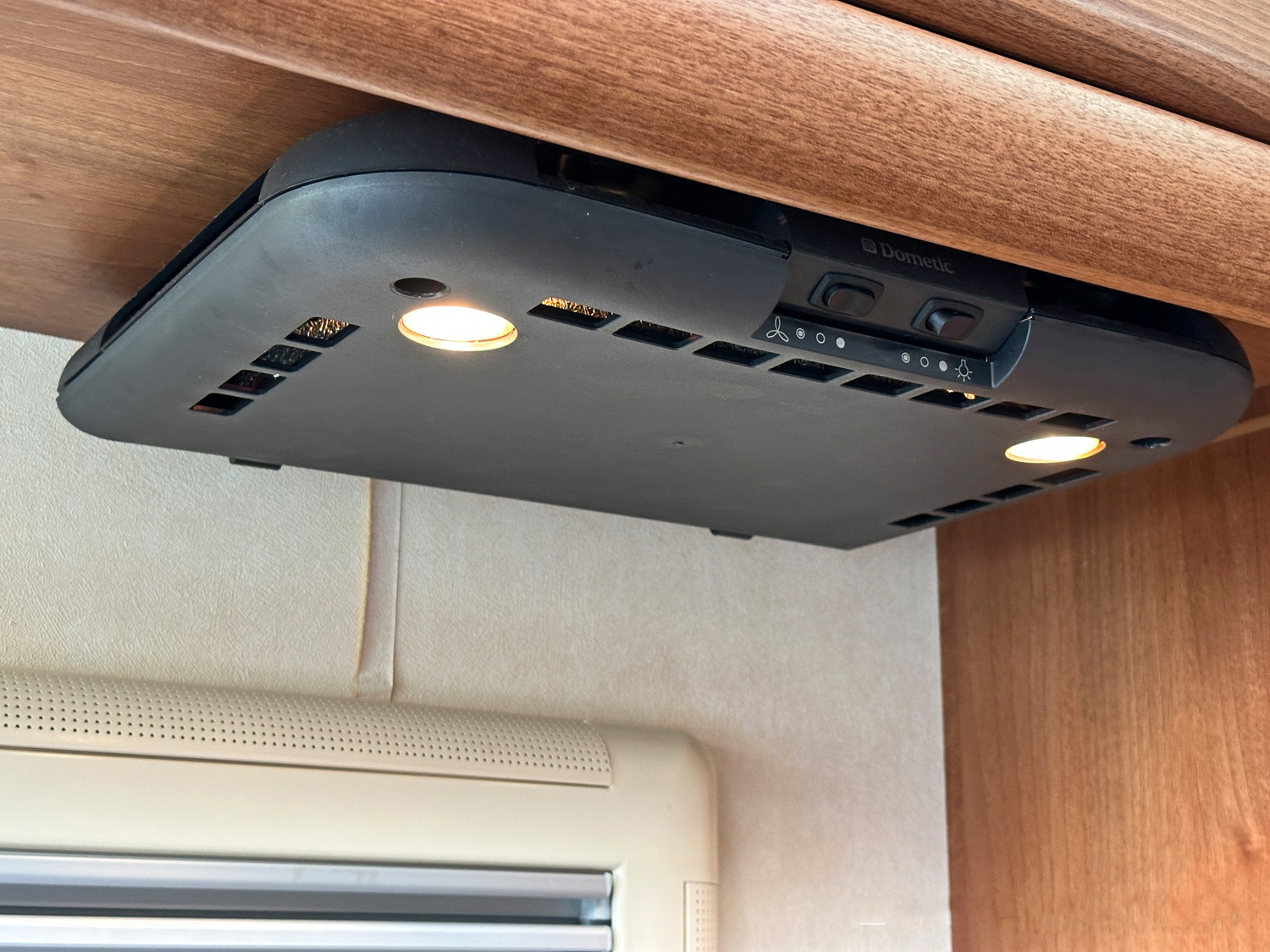 AUTO-SLEEPER BROADWAY