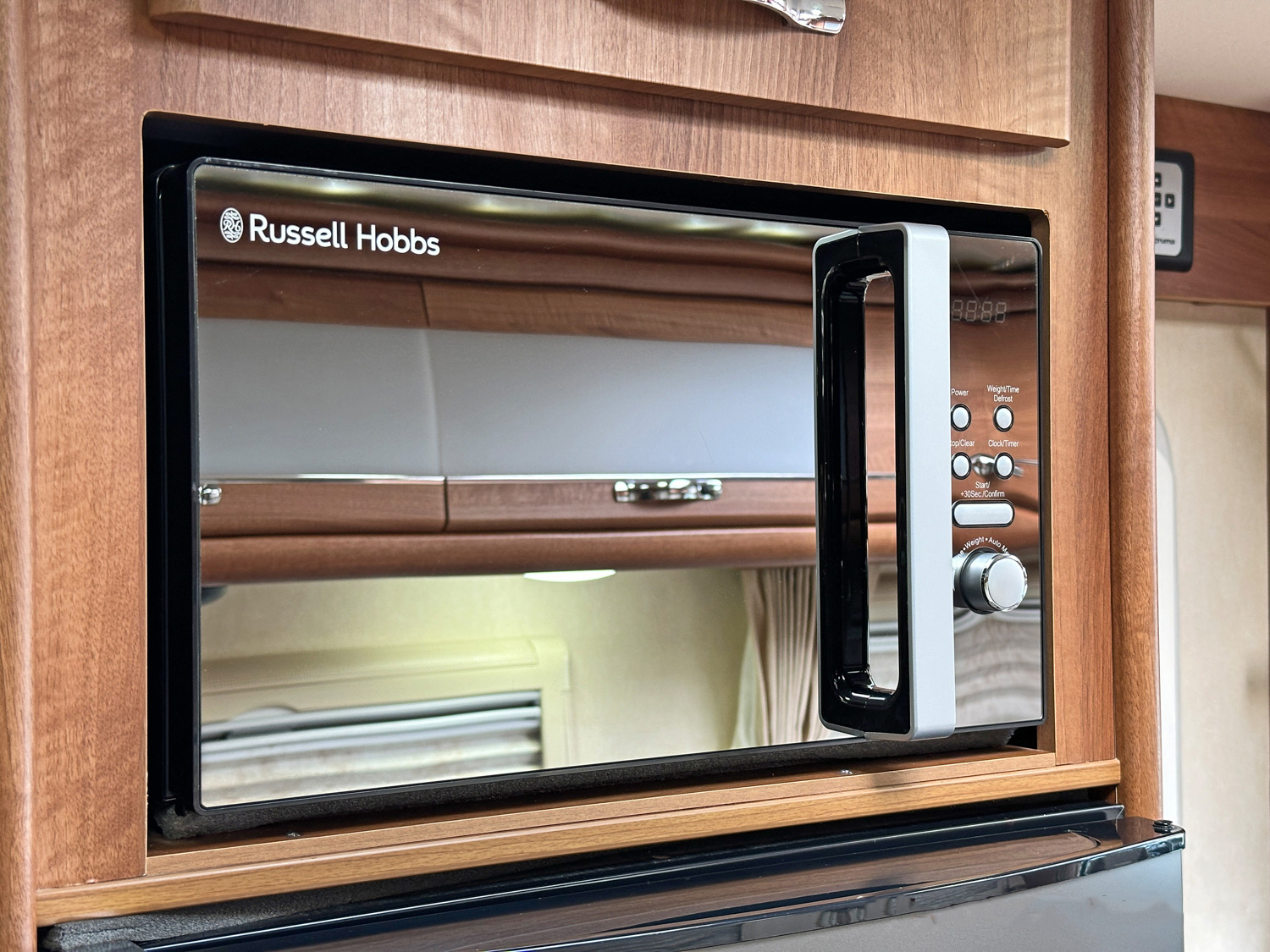 AUTO-SLEEPER BROADWAY