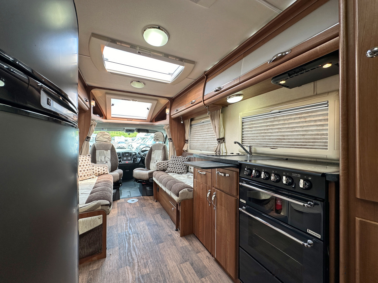 AUTO-SLEEPER BROADWAY