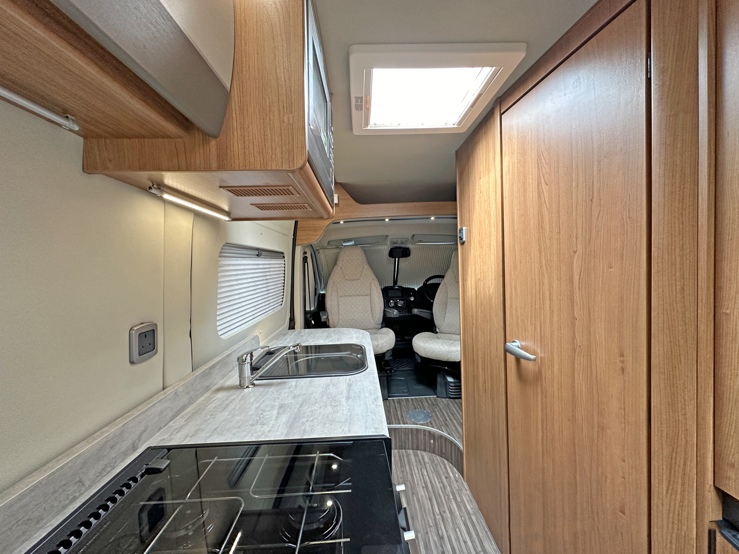 Auto-Trail V-Line 635