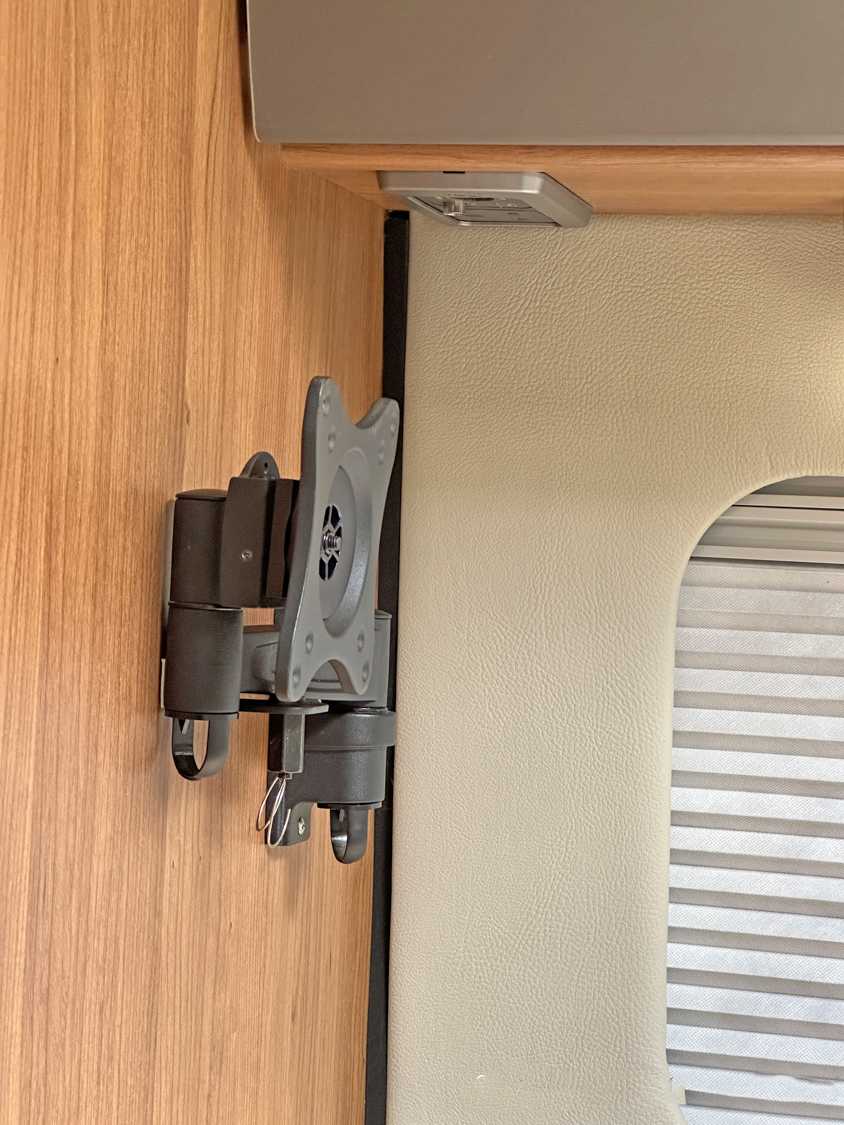 Auto-Trail V-Line 635