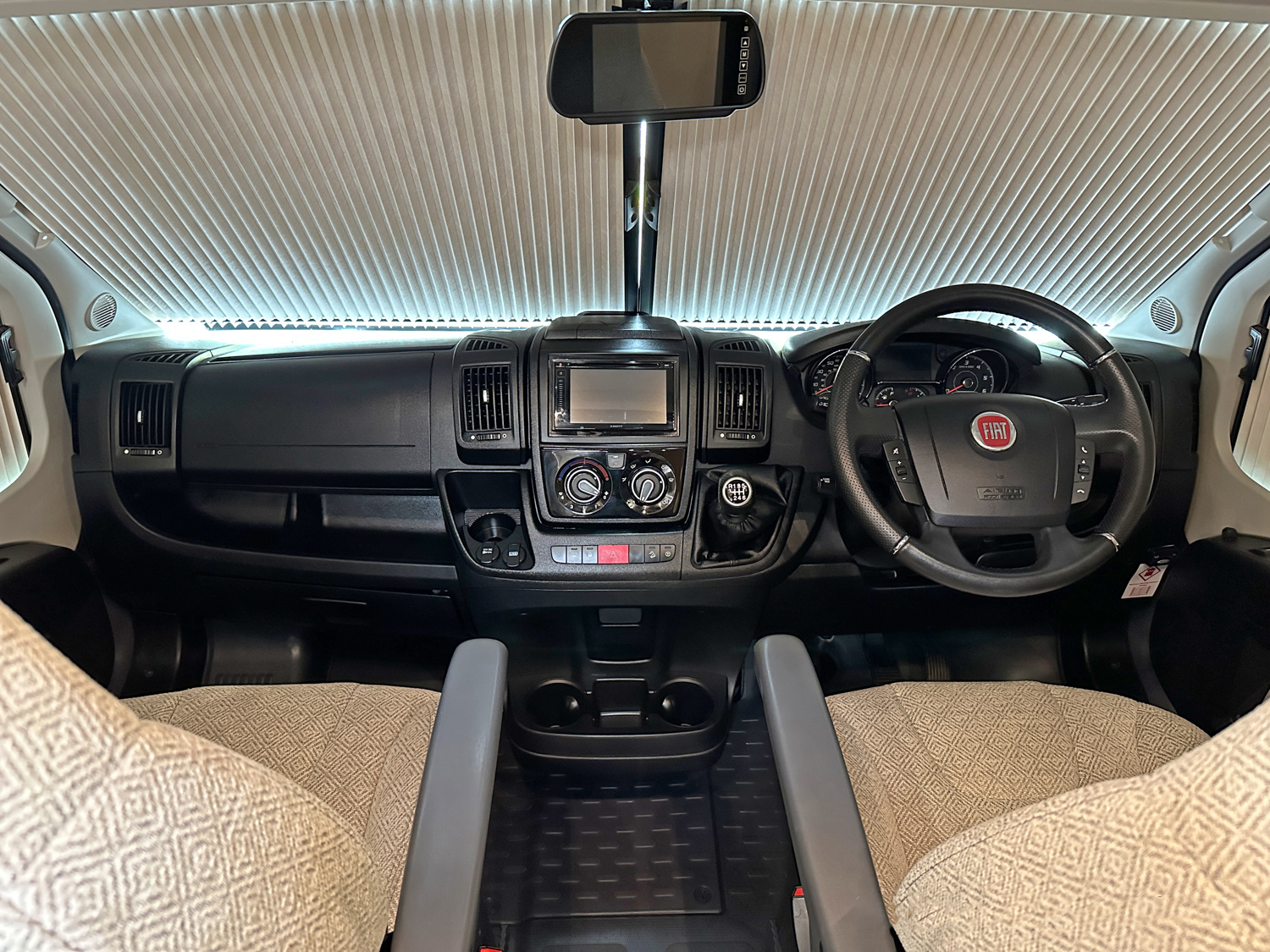 Auto-Trail V-Line 635