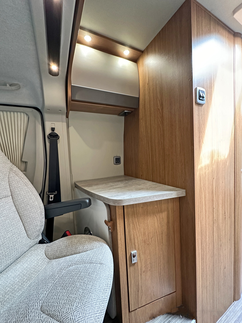 Auto-Trail V-Line 635