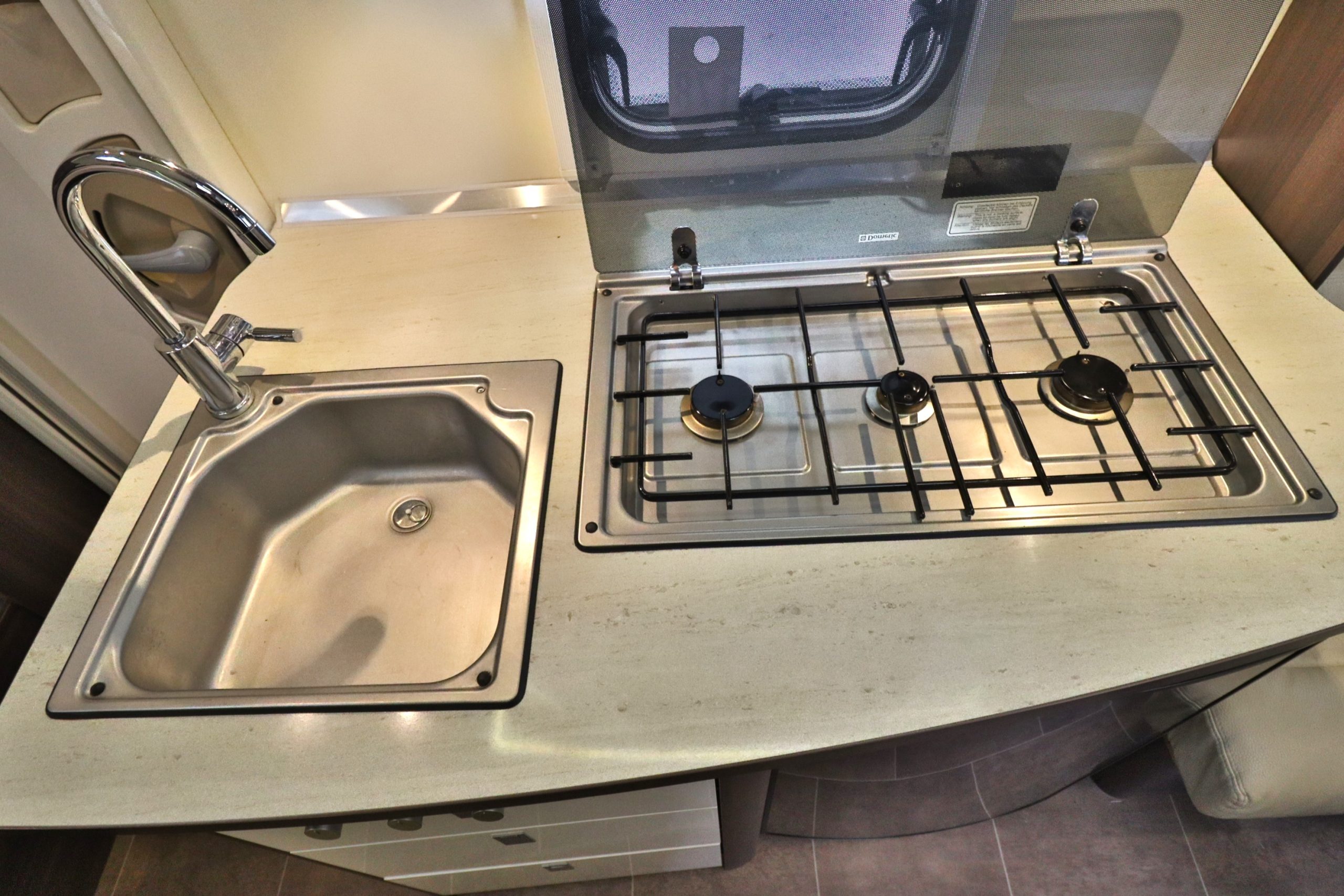 Burstner Averso 440 TK Plus