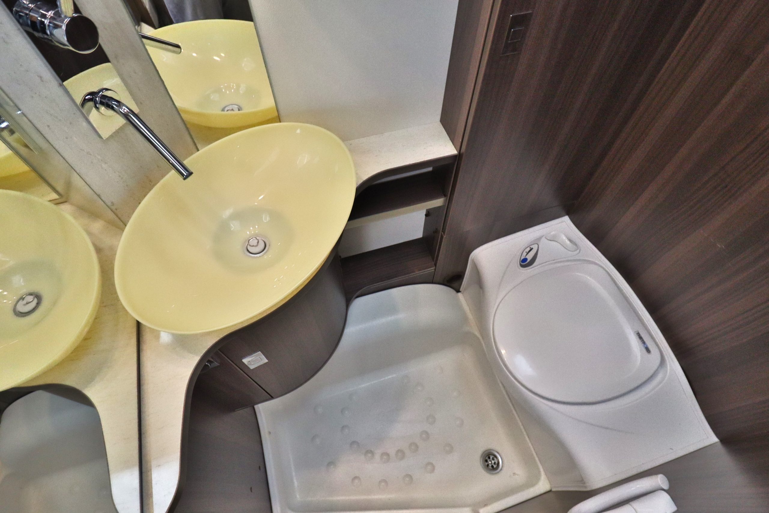 Burstner Averso 440 TK Plus