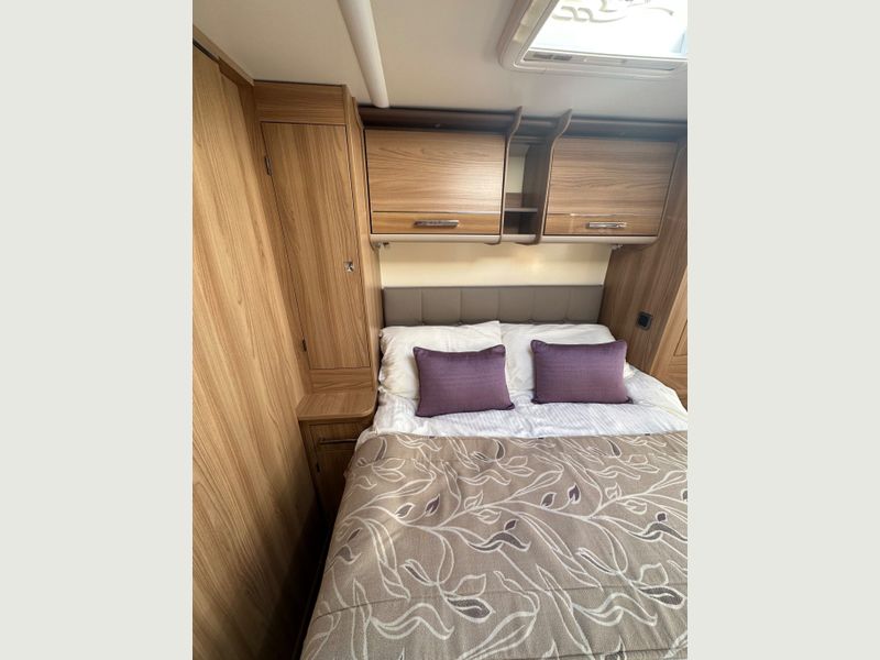 Bailey Unicorn Black Vigo