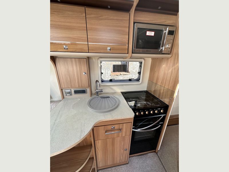 Bailey Unicorn Black Vigo