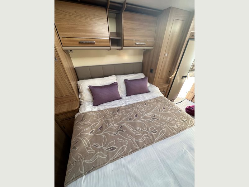 Bailey Unicorn Black Vigo