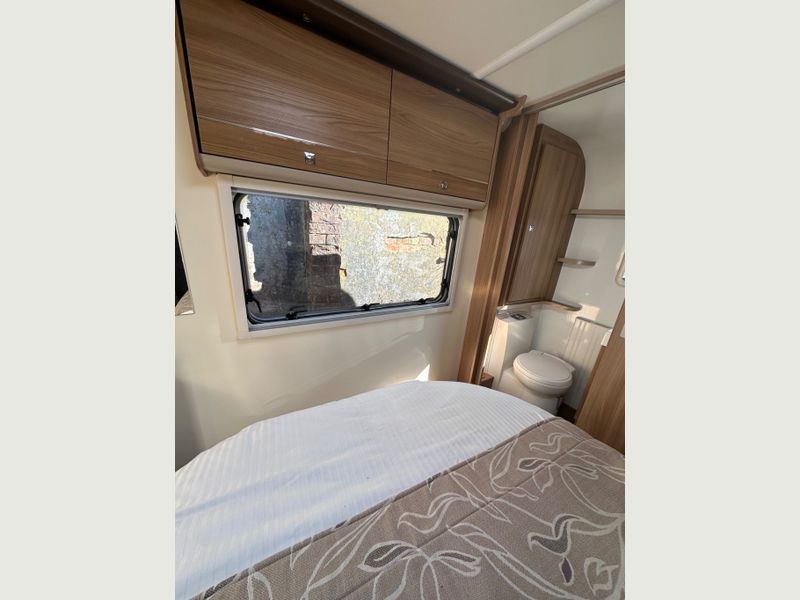 Bailey Unicorn Black Vigo