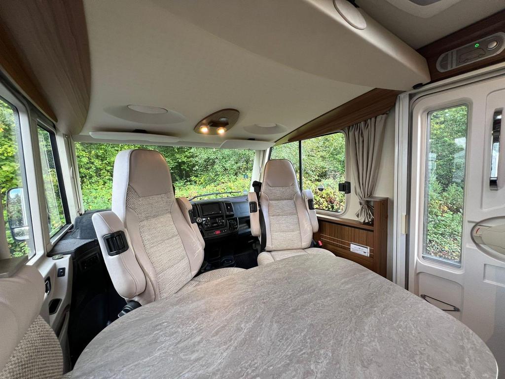 Hymer Exsis I 588