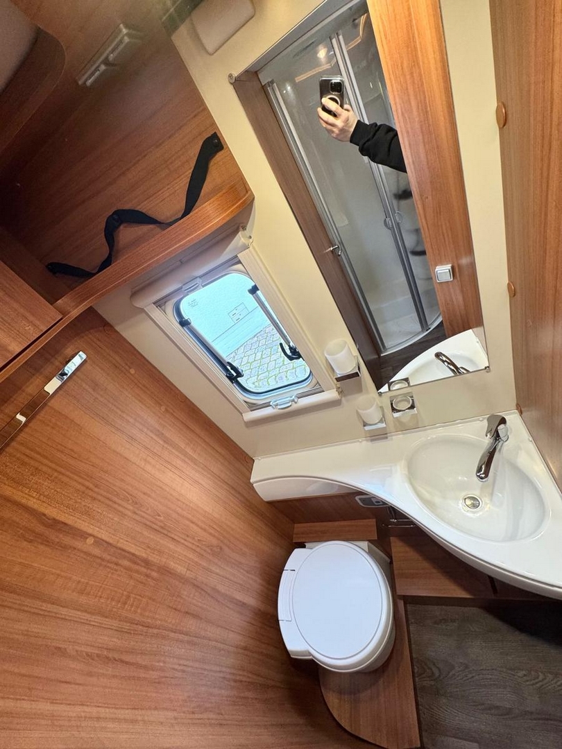 Eura Mobil Terrestra 720