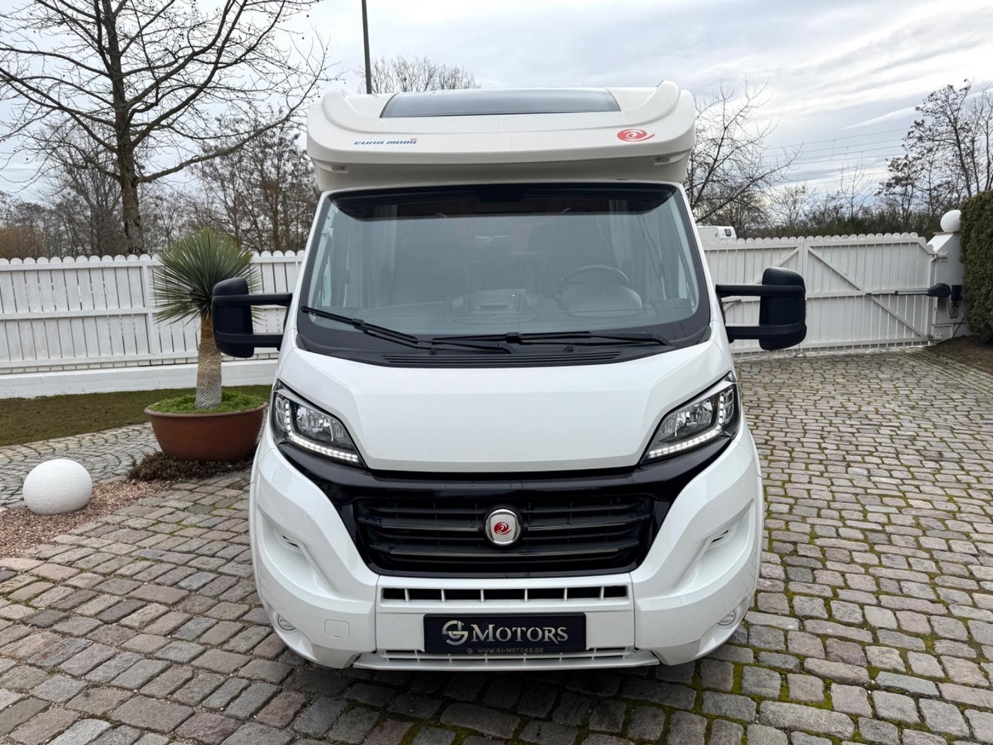 Eura Mobil Terrestra 720