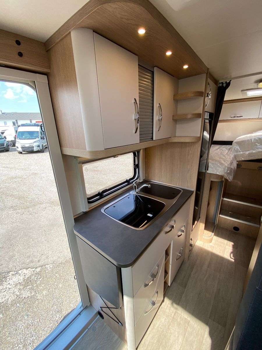 Hobby Optima ONTOUR Edition F V65