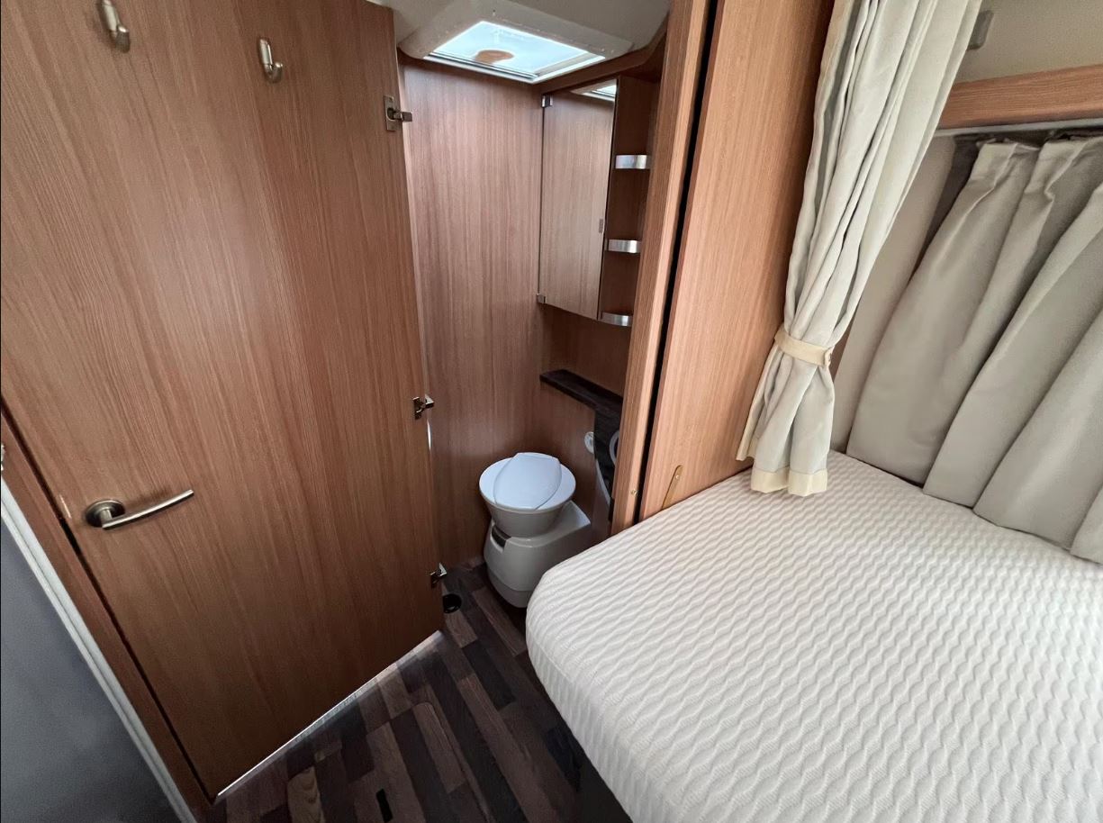 Knaus Sky TI 700 MEG Siver