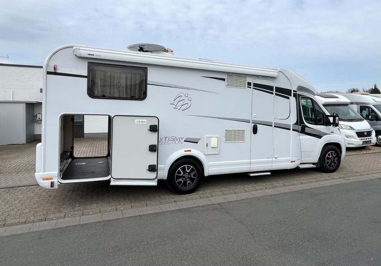 Knaus Sky TI 700 MEG Siver