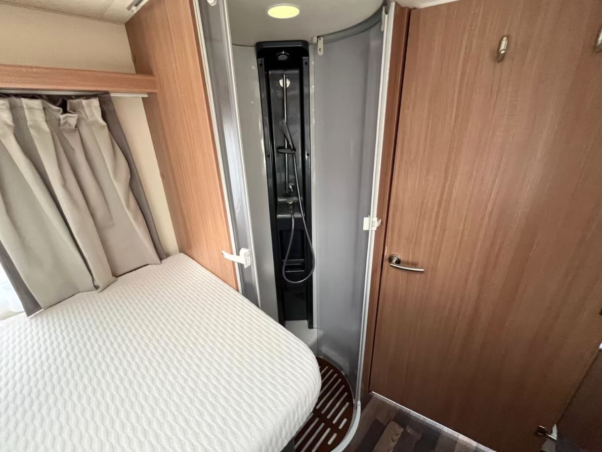 Knaus Sky TI 700 MEG Siver