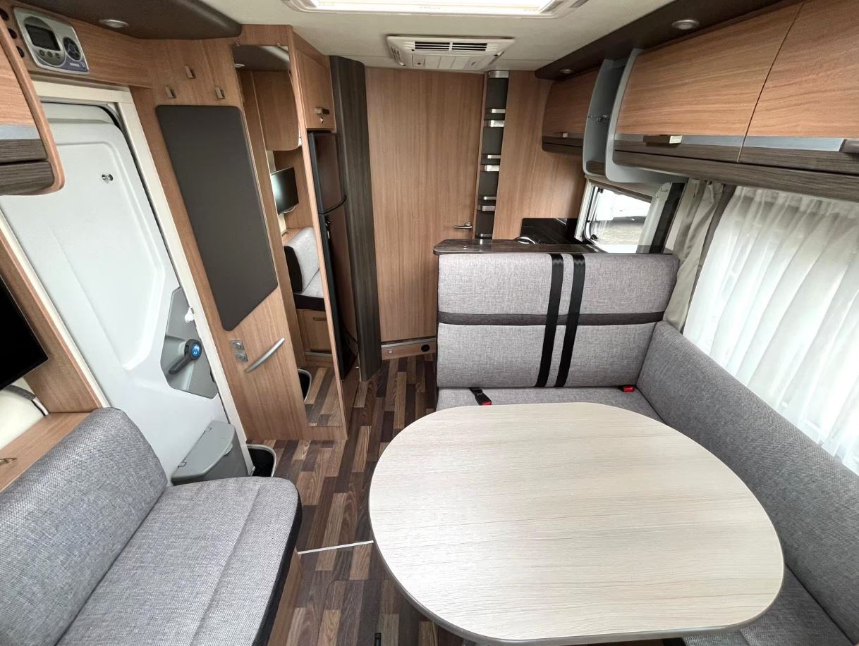 Knaus Sky TI 700 MEG Siver