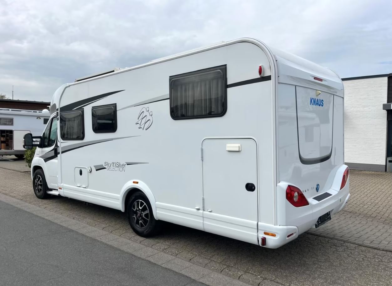 Knaus Sky TI 700 MEG Siver