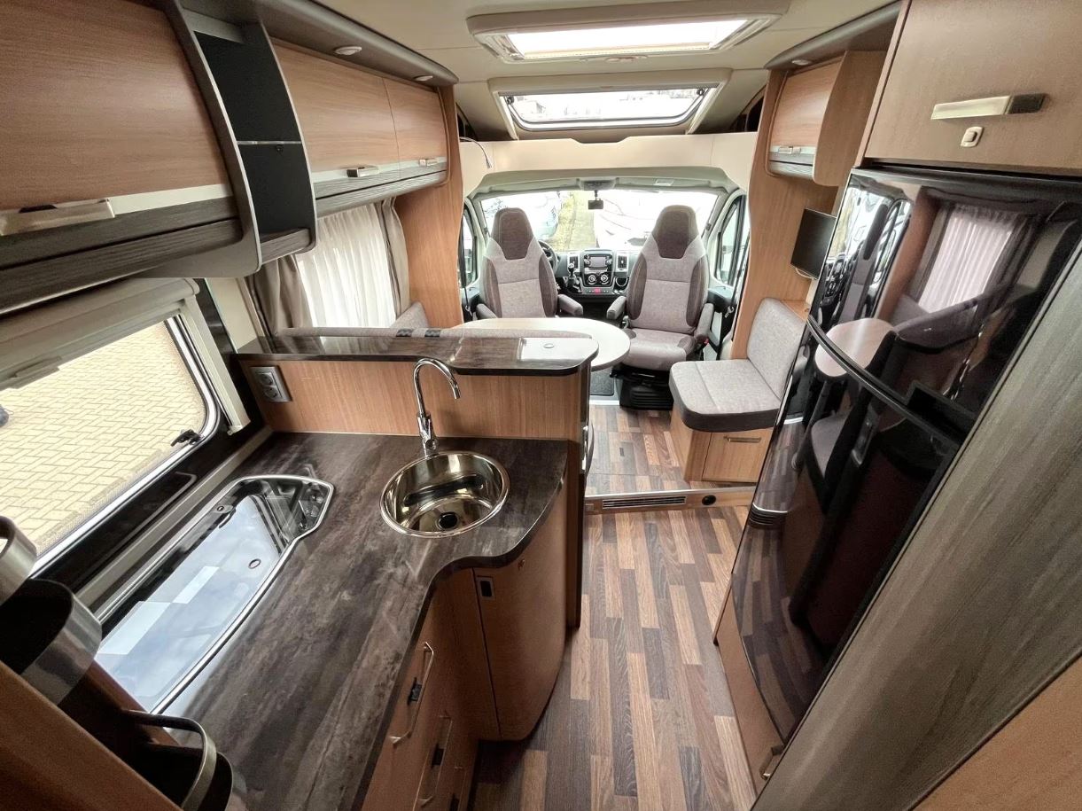 Knaus Sky TI 700 MEG Siver