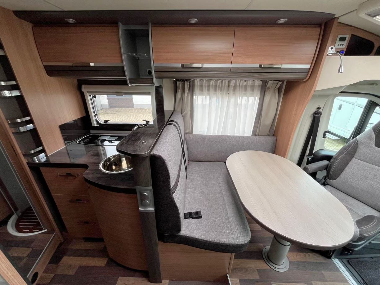 Knaus Sky TI 700 MEG Siver